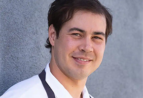 Aaron Lee of Winnie and Ethel's